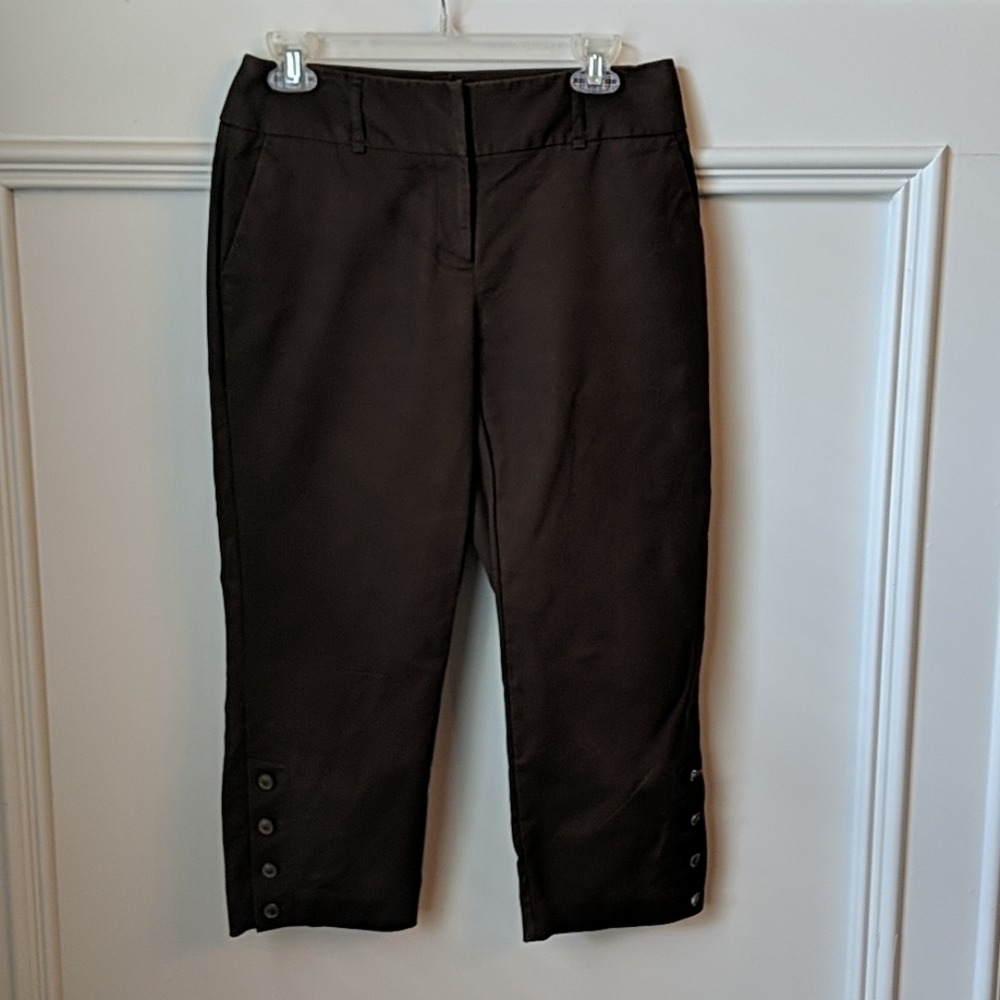 Dana Buchman Brown Capris size 4